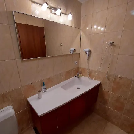 Oregano Apartman *